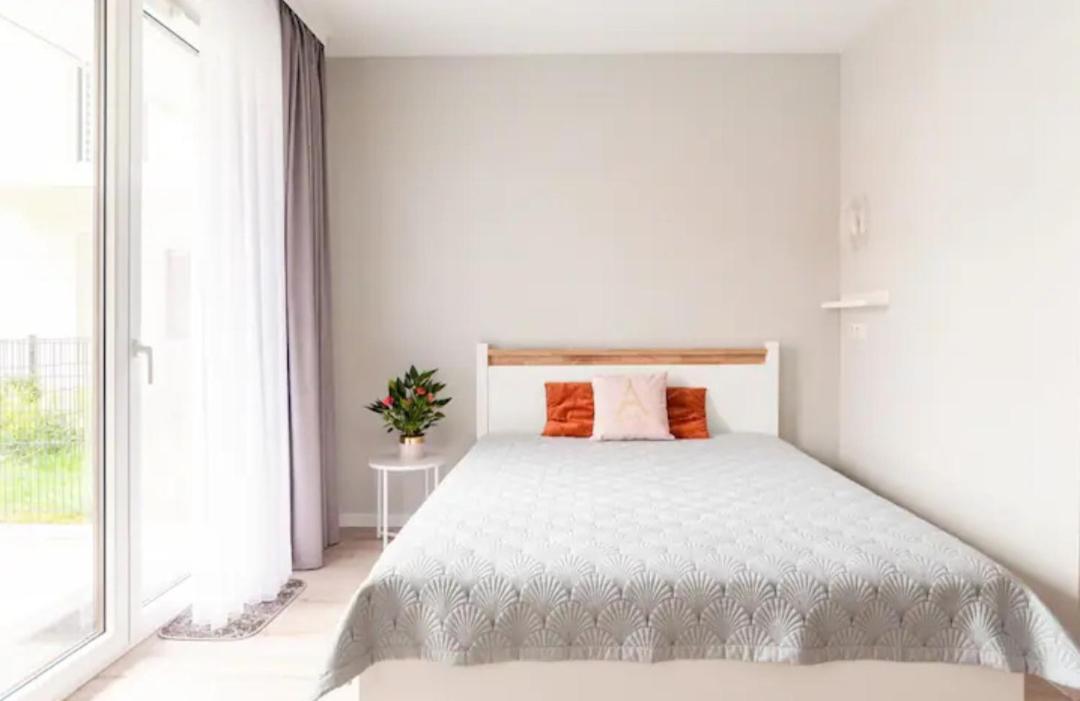 Luxapartmentwarszawa Z Bezplatnym Podziemnym Parkingem Apartament Warszawa